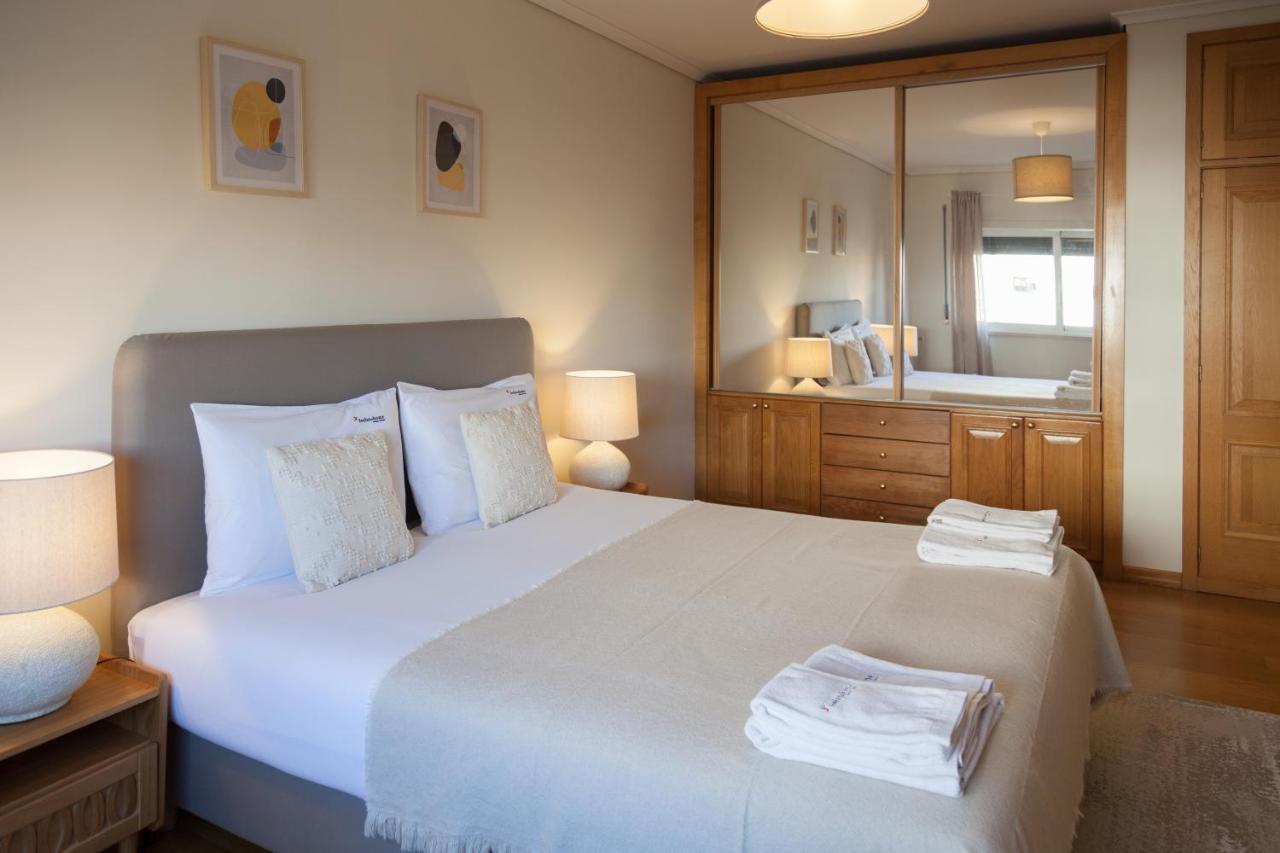 Flh Cascais Wooden Spacious Apartment Buitenkant foto